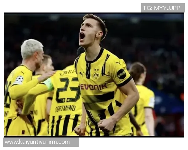 拜仁总监称施洛特贝克表现出色但对现有阵容充满信心